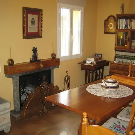 Casa Constanza Vega de Infanzones